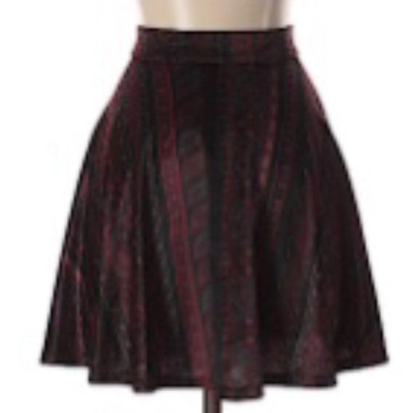Hollister Womens Printed Skater Skirt Size XSmall - Picture 1 of 5